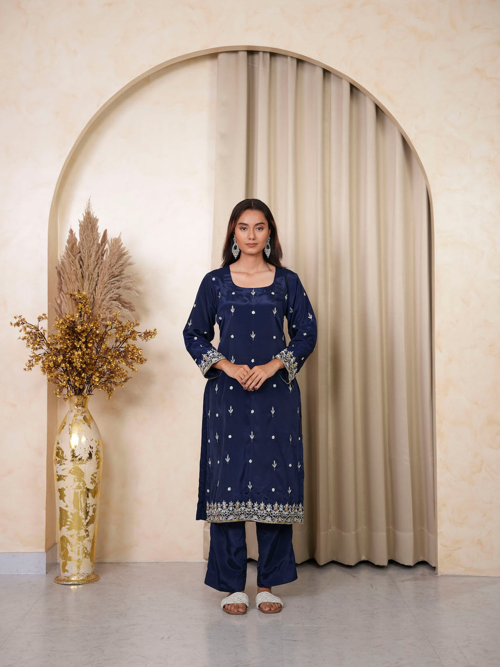 NAVY BLUE EMBROIDERED SILK SUIT SET