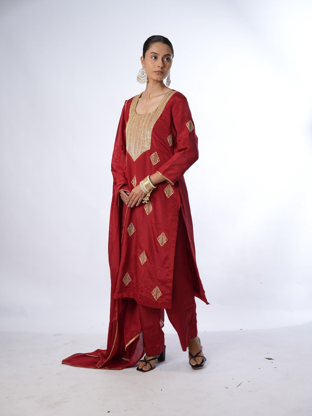 Crimson Gold Elegance Set