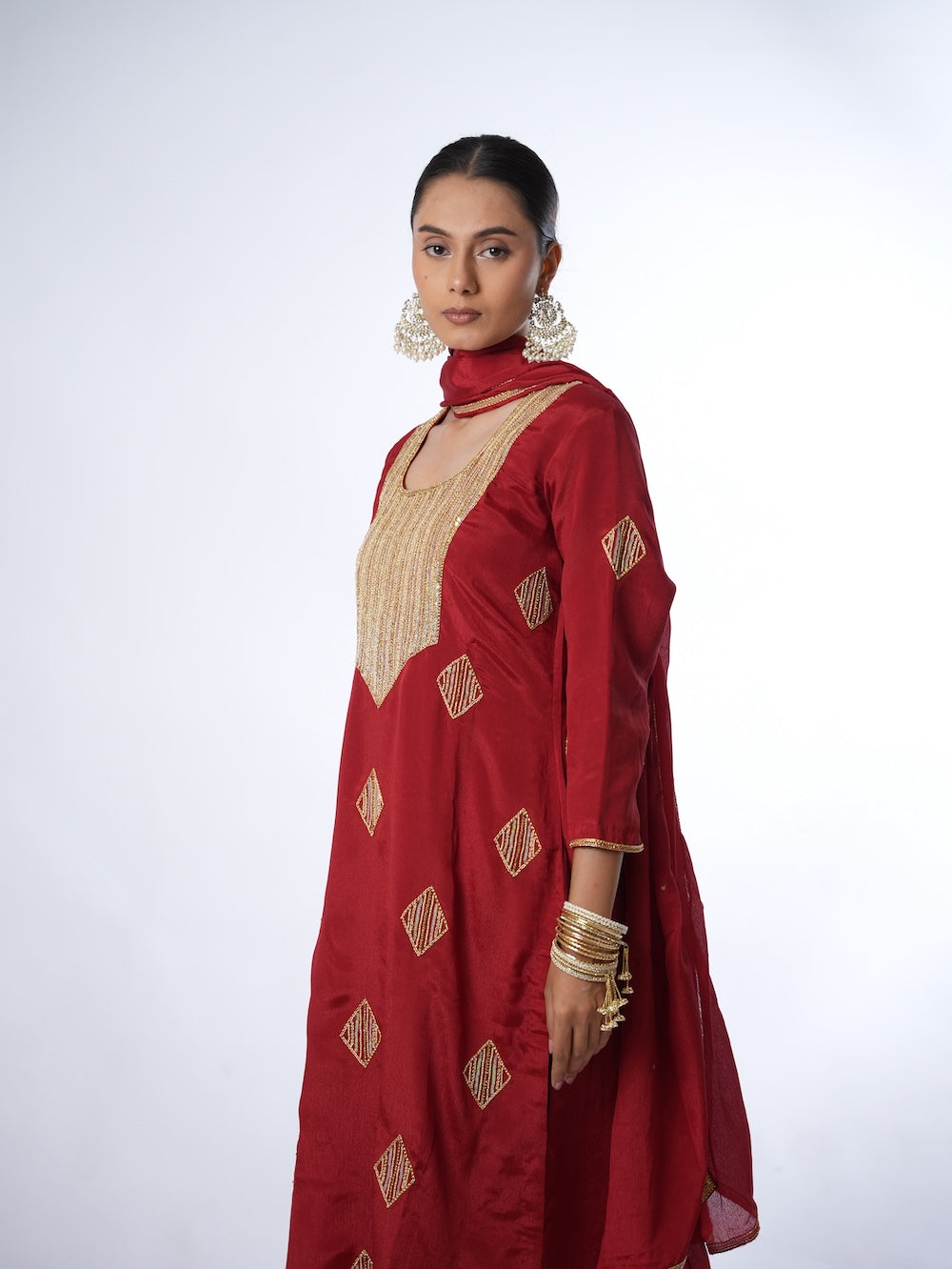 Crimson Gold Elegance Set