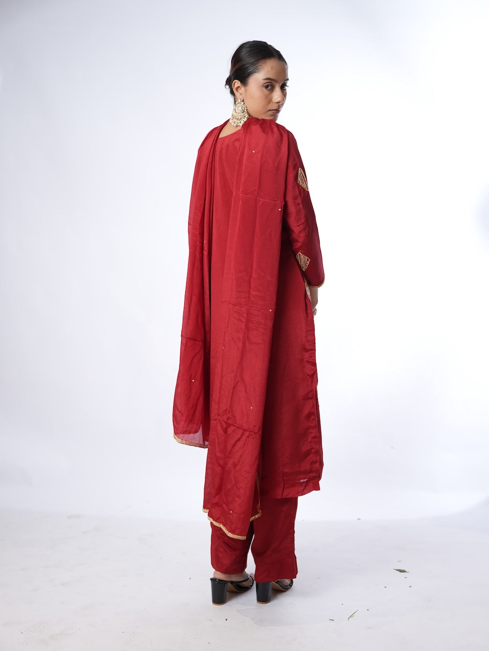 Crimson Gold Elegance Set